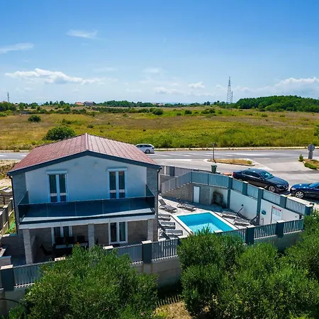 Vila Zara Nin Exterior photo