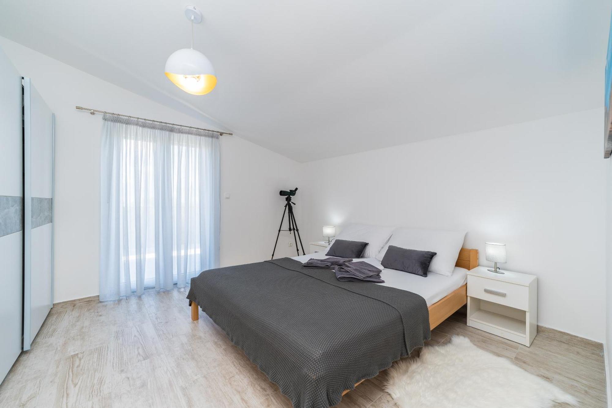 Zara Villa *