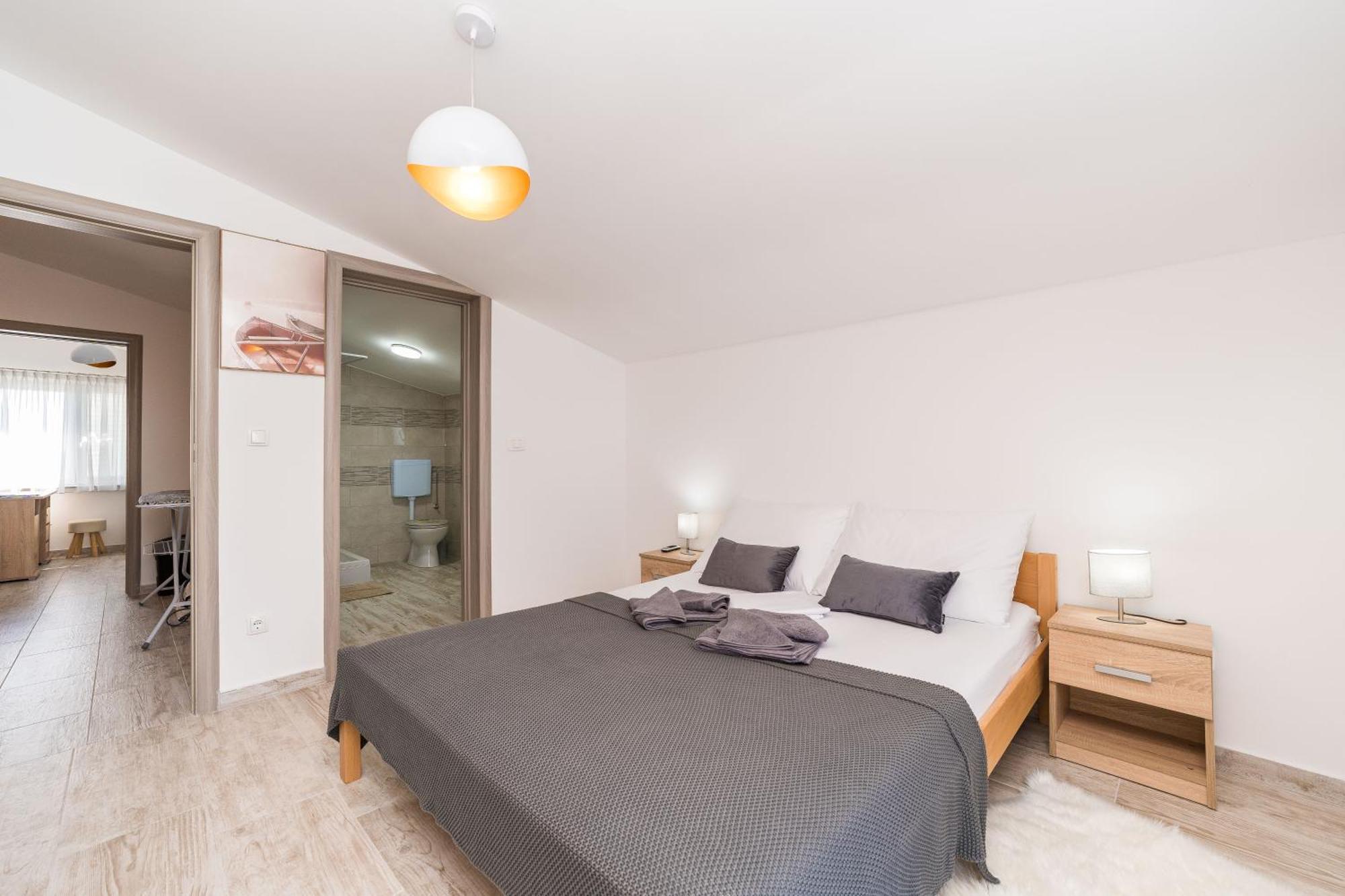 Villa Zara Nin